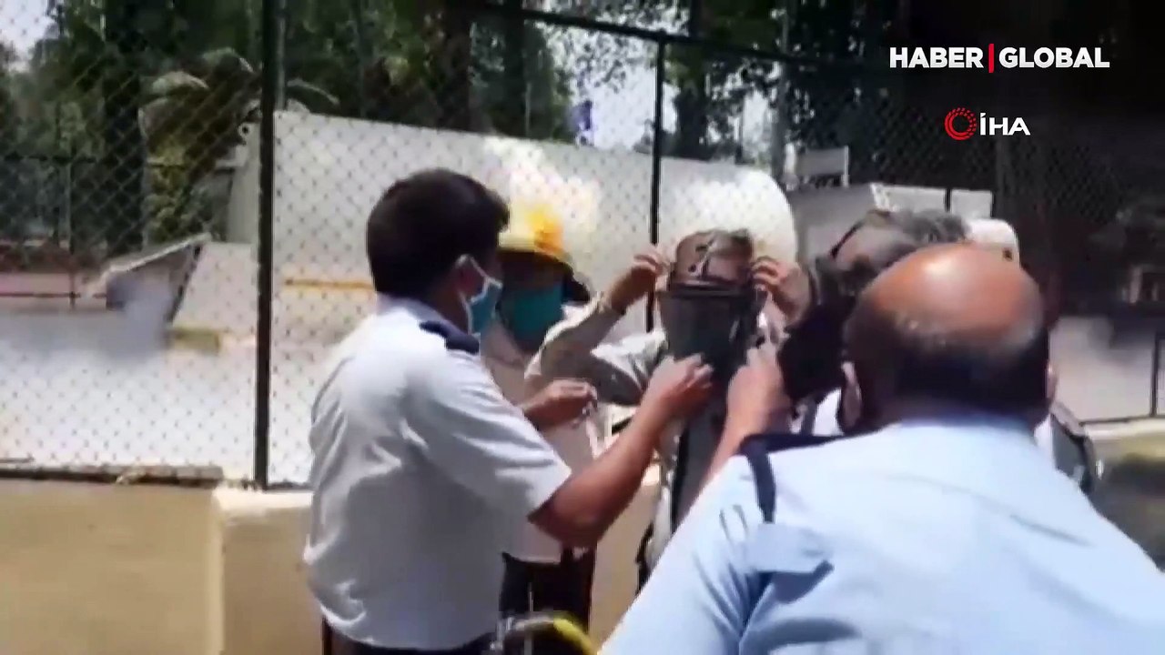 Salgında felaketin eğişindeki Hindistan'da hastane faciası: 22 ölü!