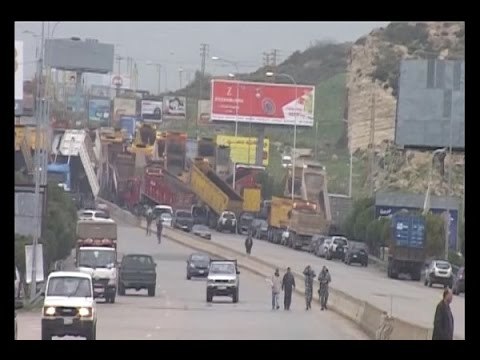 اعتصام على أوتستراد صور يتسبب بحوادث سير - عفيف الجردلي