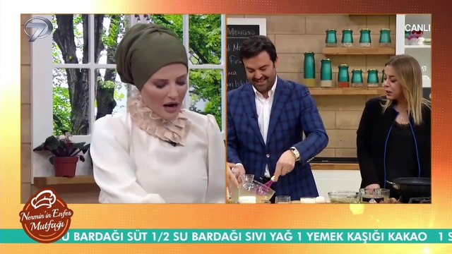 Bol soslu ve nefis kakaolu ıslak kek tarifi