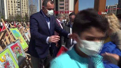 Çocuklar 23 Nisan’ı resimle kutladı