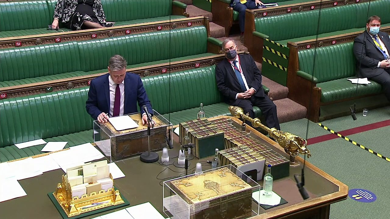 Starmer challenges PM on Dyson texts