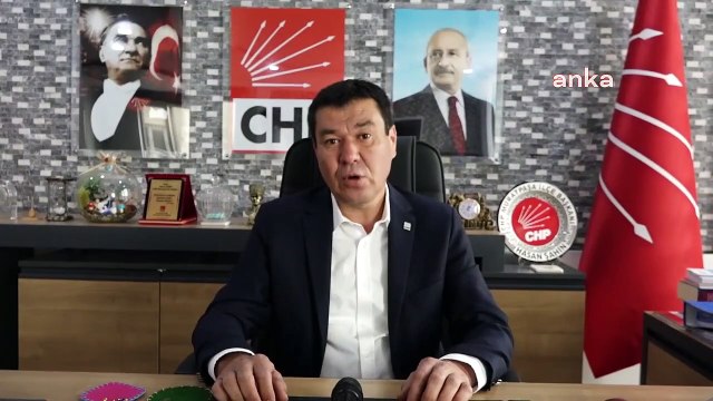 Polis, '128 milyar dolar nerede?' sorusunu gösteren karekodlu pankartı da indirdi