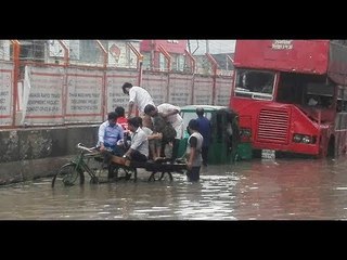 সকালের বৃষ্টিতে দুপুরেও ডুবে আছে কাজীপাড়া | Jagonews24.com