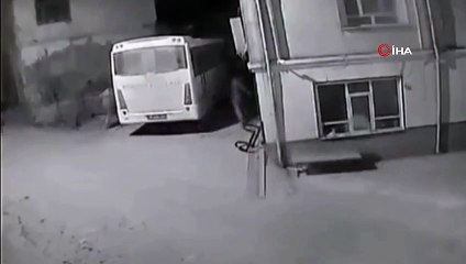 Kısıtlamada jandarmayı gören köylüler böyle kaçtı