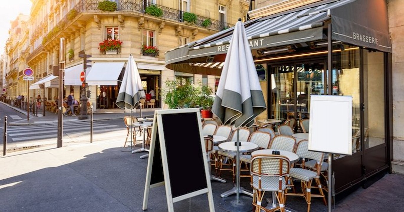 Fin des 10 km le 2 mai et ouverture des terrasses mi-mai : le calendrier du déconfinement se précise