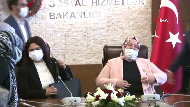 Aile ve Sosyal Hizmetler Bakanlığı görevini Derya Yanık devraldı
