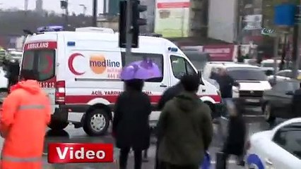 Vapurda dengesini kaybeden yaşlı kadın denize düştü