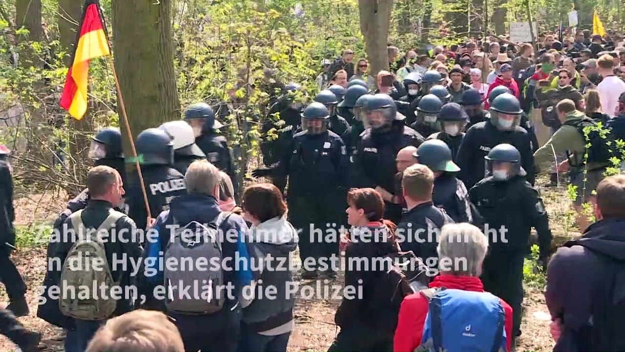 Corona-Protest in Berlin: Polizei nimmt 152 Demonstranten fest