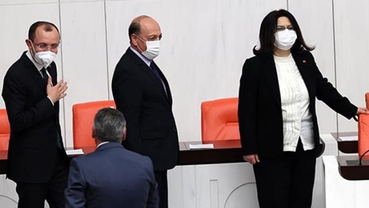 Yeni bakanlar TBMM'de yemin etti, AK Parti'nin yeni vekil sayısı değişti