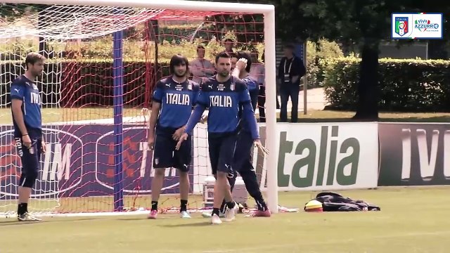 L'allenamento di Buffon e degli altri portieri azzurri!