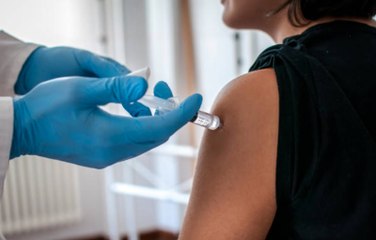 Keep These Do's and Don'ts in Mind After Getting Your COVID-19 Vaccine