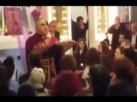 كاهن يدعو للقتل عن مذبح الكنيسة - تقرير ليال بو موسى
