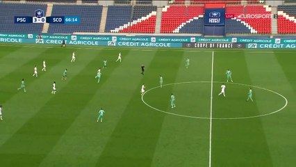 Une passe décisive en coup du foulard de Di Maria, et 4-0 pour le PSG !