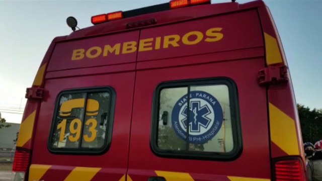 Ciclista fica ferido ao sofrer queda na Avenida Tancredo Neves