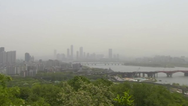 [날씨] 오늘 구름 많고 초여름 더위...중서부 미세먼지 / YTN