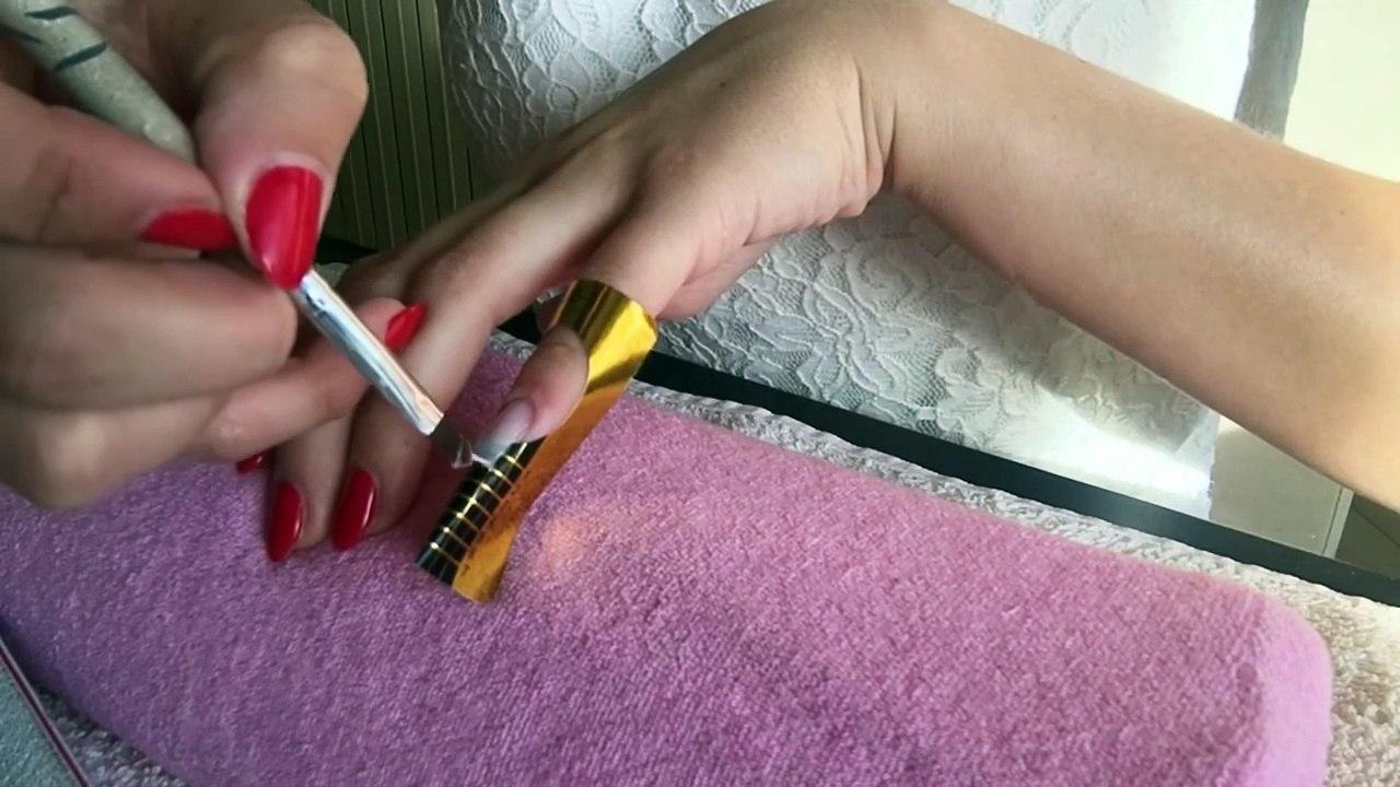 Comment Se Faire Les Ongles En Gel Chez Soi ?