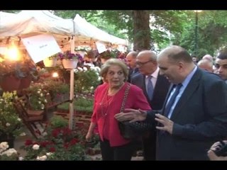 اللبنانية الأولى السيدة ناديا عون تفتتح سوق الأزهار والشتول في زحلة  - حسن الجراح
