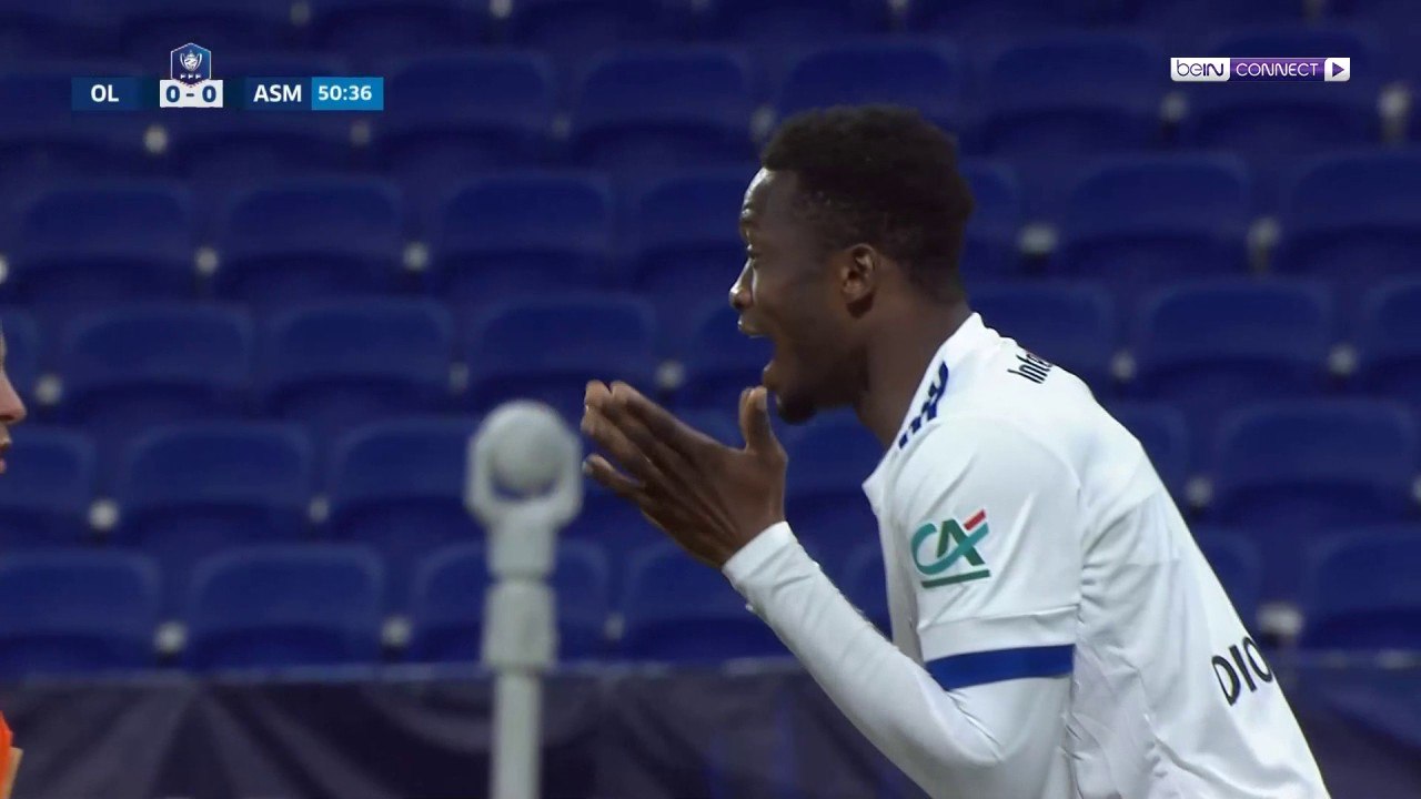 Lyon v Monaco