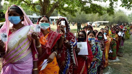 Descargar video: 6th round of voting continues in Bengal amidst corona threat