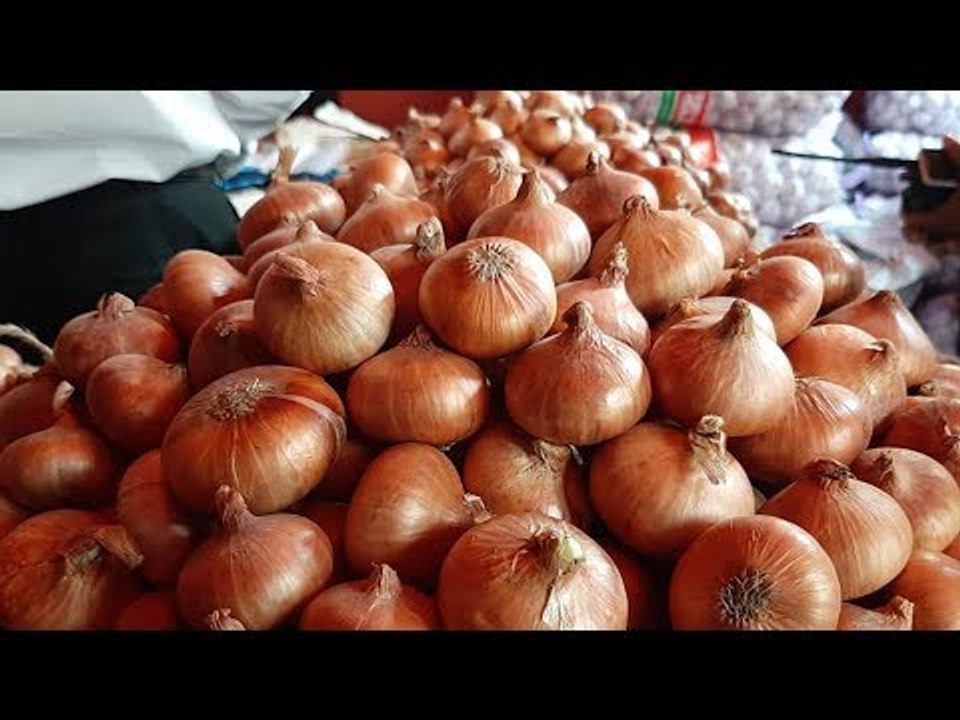পেঁয়াজের কারসাজিকারীদের ধরতে শ্যামবাজারে অভিযান  | Jagonews24.com
