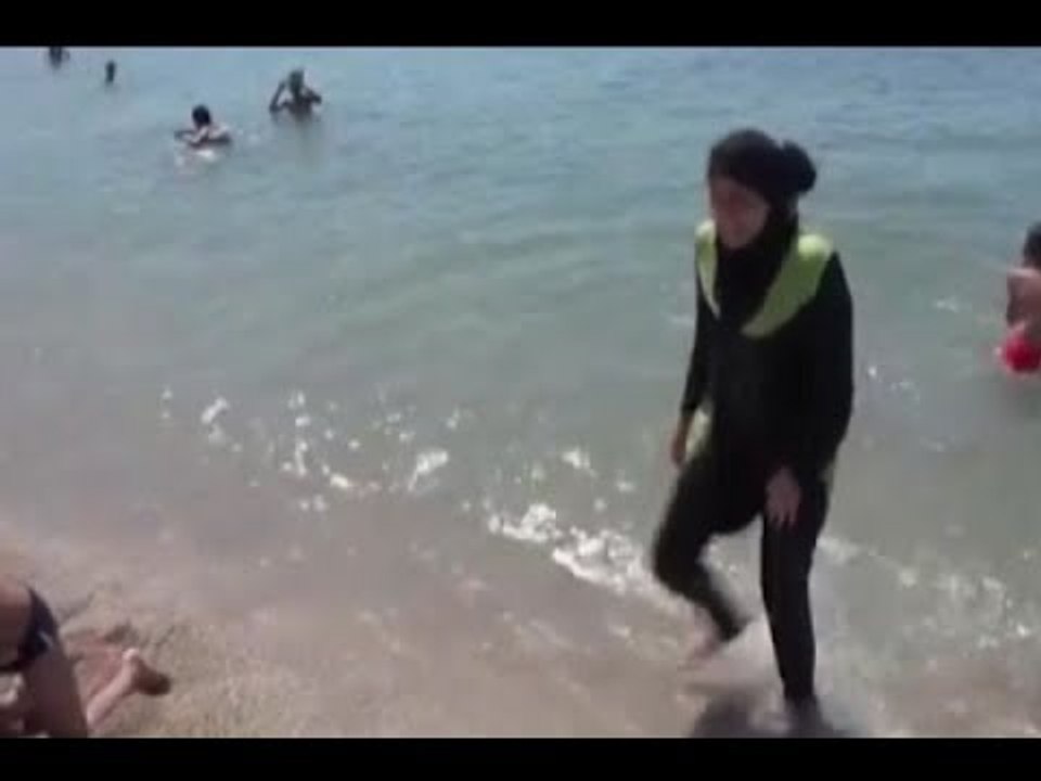البوركيني في الدين ...   شرعي أم غير شرعي؟!  - جويل الحاج موسى