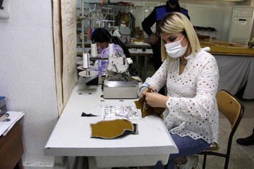 Şiddet mağduruydular, Mersin polisi el verdi meslek sahibi oldular