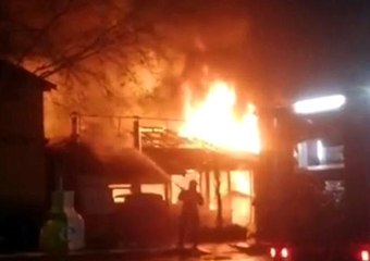 Sakarya'da balık lokantası alev alev yandı