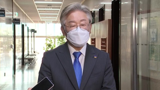 [뉴스큐] 보궐선거 후 대권 국면 본격화...차별화 나선 이재명? / YTN