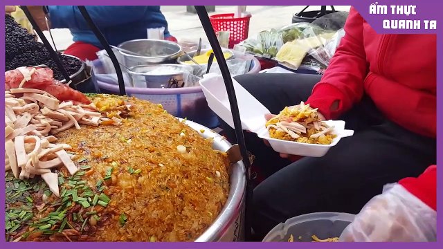 Sticky street sticky rice for decades has attracted customers