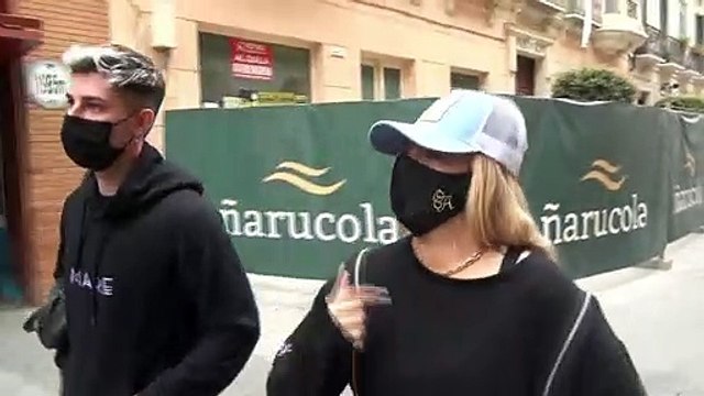 Rocío Flores reaparece tras la entrevista de su madre: escondida tras una gorra y con el rostro serio