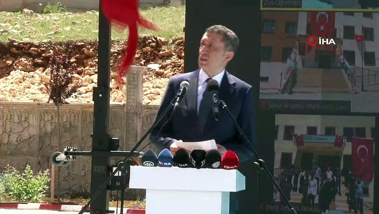 Milli Eğitim Bakanı Ziya Selçuk, 61 projenin açılışında açıklamalarda bulundu