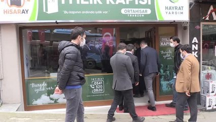 Hollanda'daki hayırseverler yetim çocukları hediyelerle sevindirdi