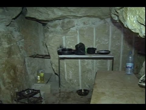 من غرفة أبو مالك التلي..هنا كان المقر العام - رامز القاضي