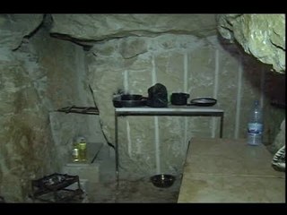 من غرفة أبو مالك التلي..هنا كان المقر العام - رامز القاضي