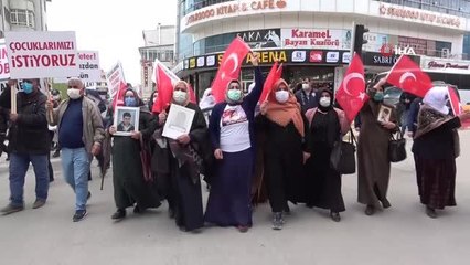 Oğlu dağa kaçırılan anne konuşurken gözyaşlarına boğuldu