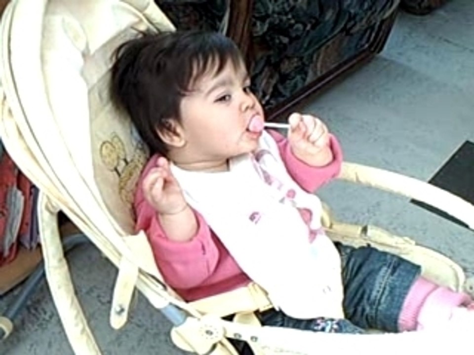 FUNK BEBE2MOI 2 SUR CHRISTINA VIERRA