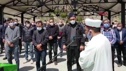 Son dakika! KAZADA ÖLEN SÜRÜCÜ, EŞİ VE OĞLU YAN YANA TOPRAĞA VERİLDİ