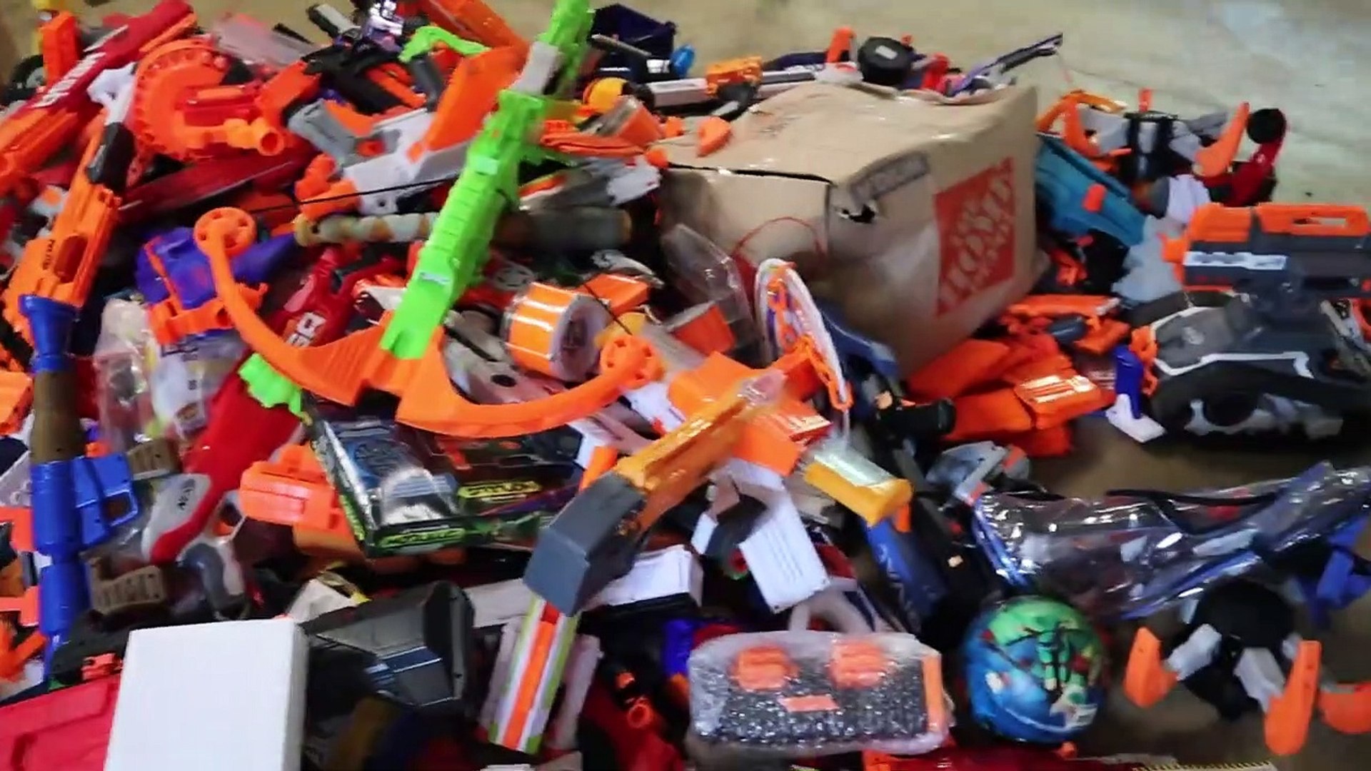 Twin toys hotsell nerf wall