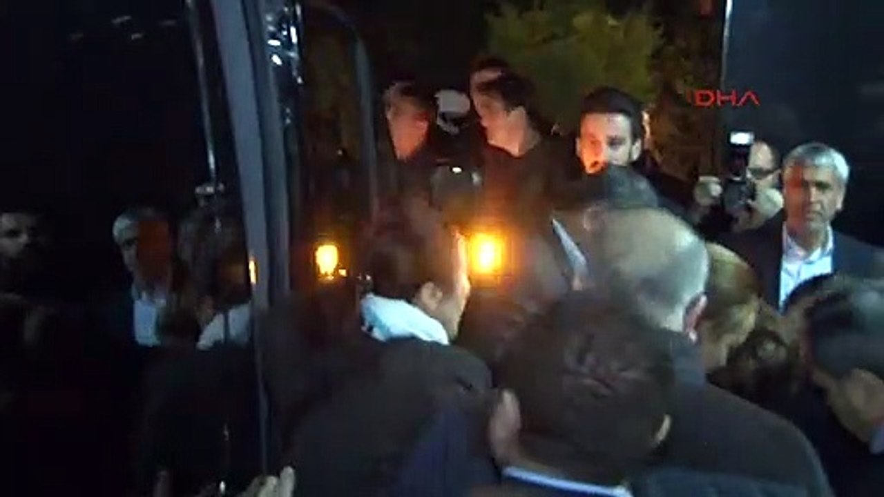 Mesut Yılmaz ve eşi Berna Yılmaz İstanbul'a geldi