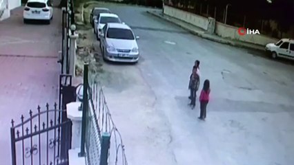 Siteden bisiklet çalan çocuklar kameralara yakalandı