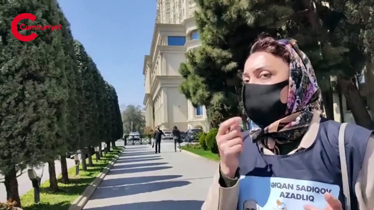 Tutuklu gazeteciler Afgan Sadıqov ve Polad Aslanov'un eşlerinden 'adalet' talebi