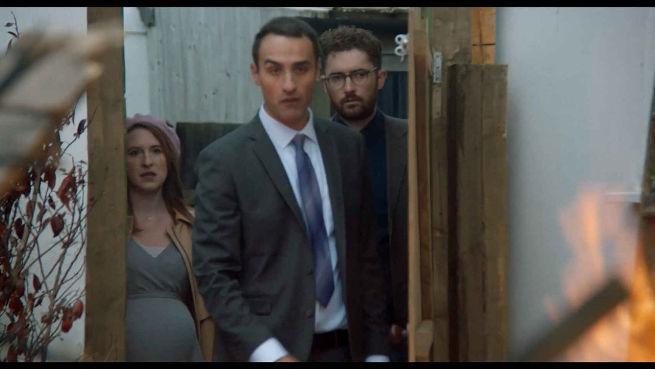Tráiler - 'Stath Lets Flats' - Filmin