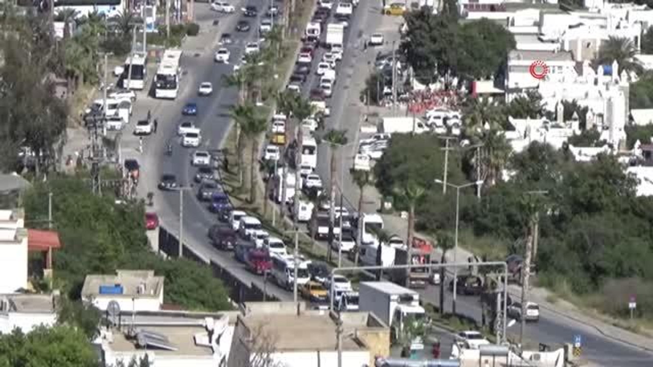Bodrum'da trafik yoğunluğu