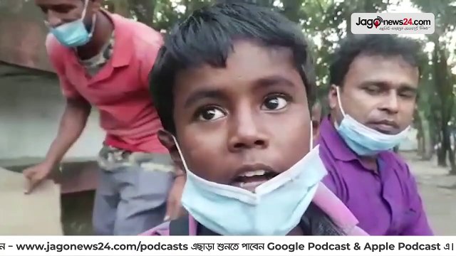 বাবা অসুস্থ, মাস্ক বিক্রি করে সংসার চালাচ্ছে স্কুলছাত্র তরিকুল | Jagonews24.com