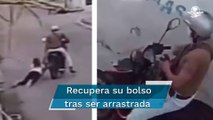 Asaltante en moto arrastra a mujer varios metros para robarle su bolsa