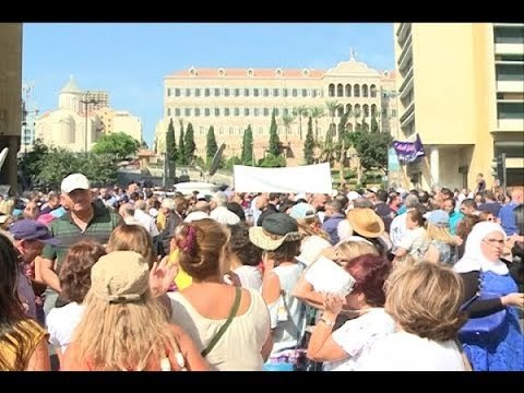 ايها البنانيون...هذا ما تخسرونه من كل يوم اضراب -ليال بو موسى