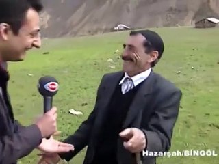 Mehmetçik koyunları çağıran adamın taklidini yaptı