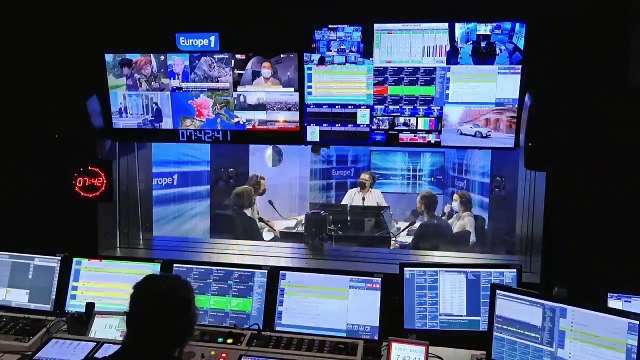 Déplacement de Jean-Michel Blanquer en Seine-Saint-Denis : Voici donc Jean-Michel joue à la marelle