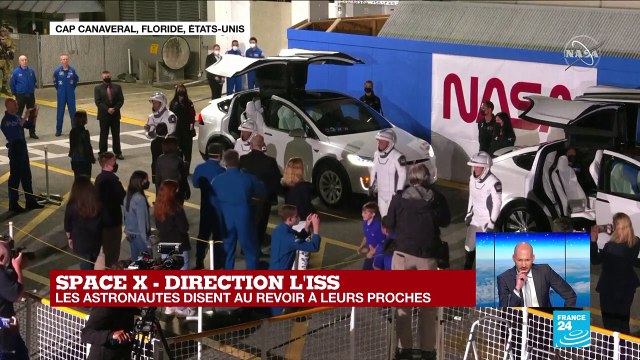 Mission Alpha : les astronautes disent au revoir à leurs proches avant le décollage du SpaceX Crew-2 vers l'ISS