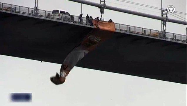 Şehitler Köprüsü'ne astılar: Kudüs bizimdir!